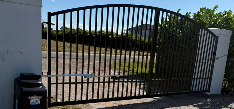 Driveway Fence Repair Liberty